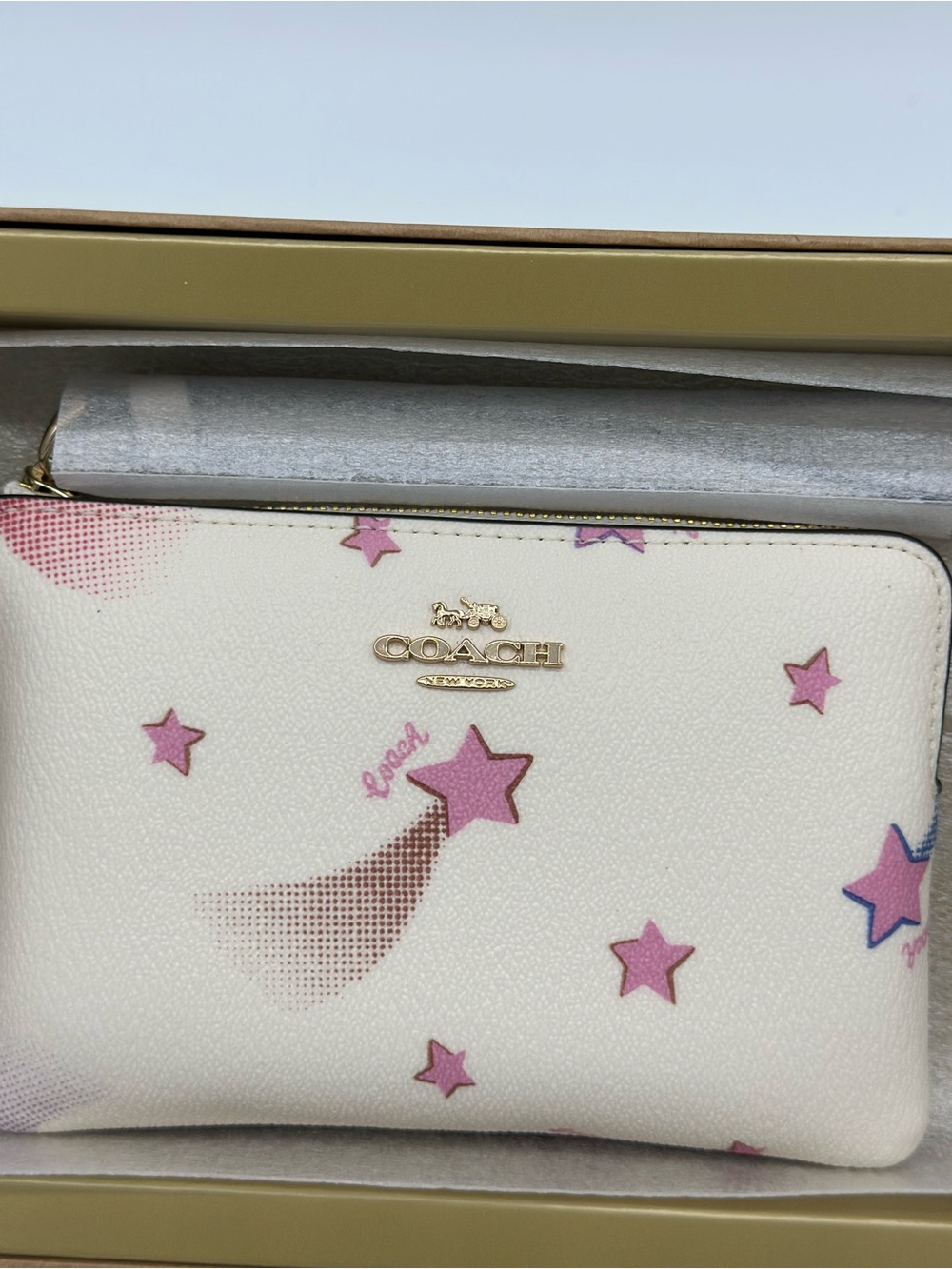 Coach White Wristlet with Pink Star Motif and Gold Charm - Picture 3 of 7